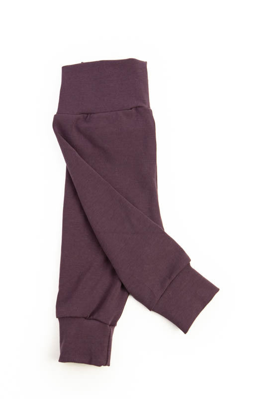 Dunkelviolettes Höschen