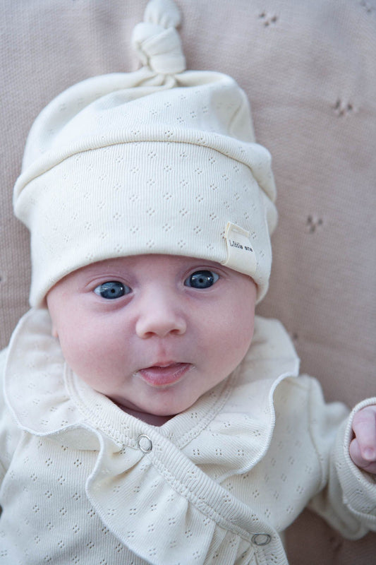 Mutsje ajour beige naturele