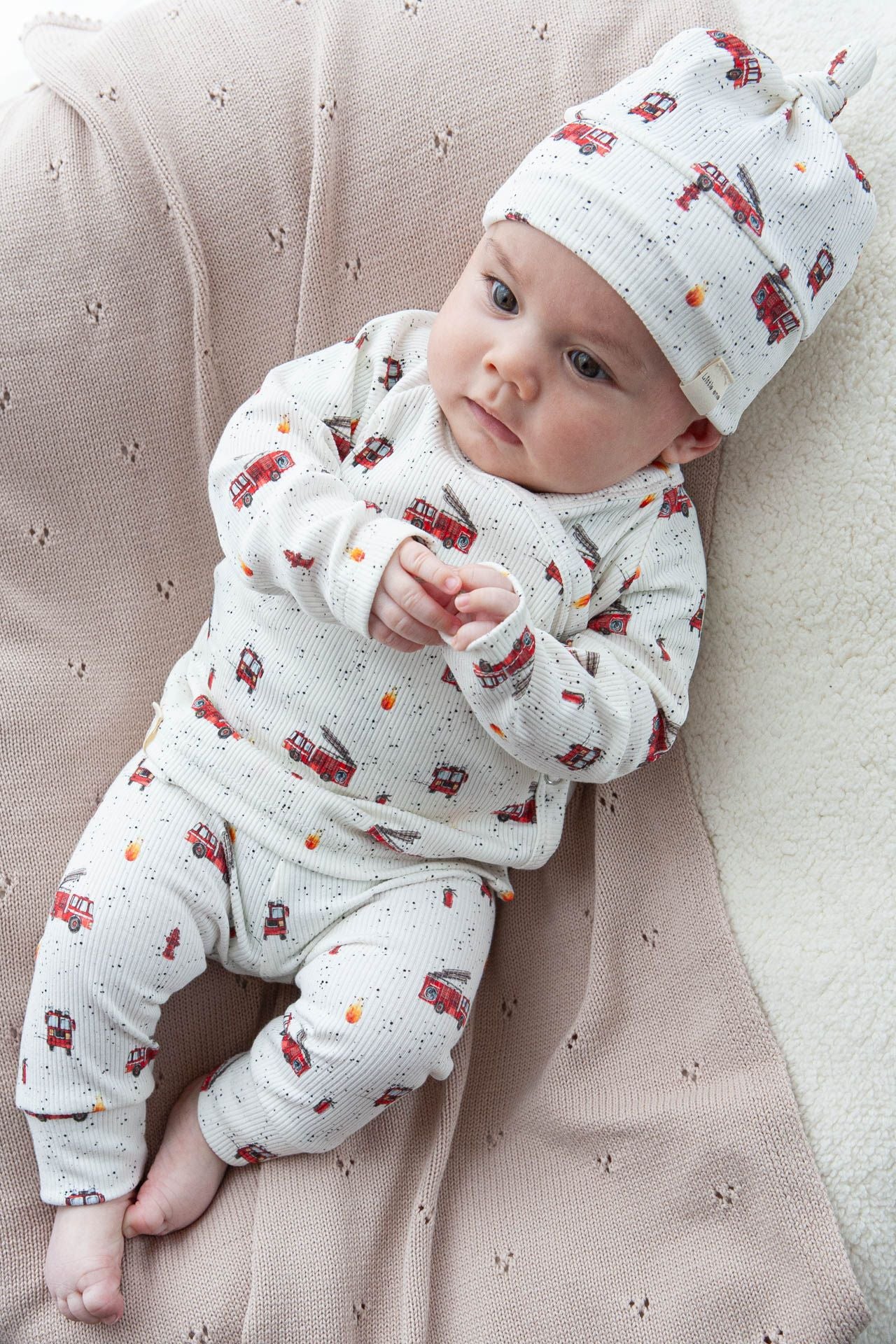 Hat baby rib fire engines